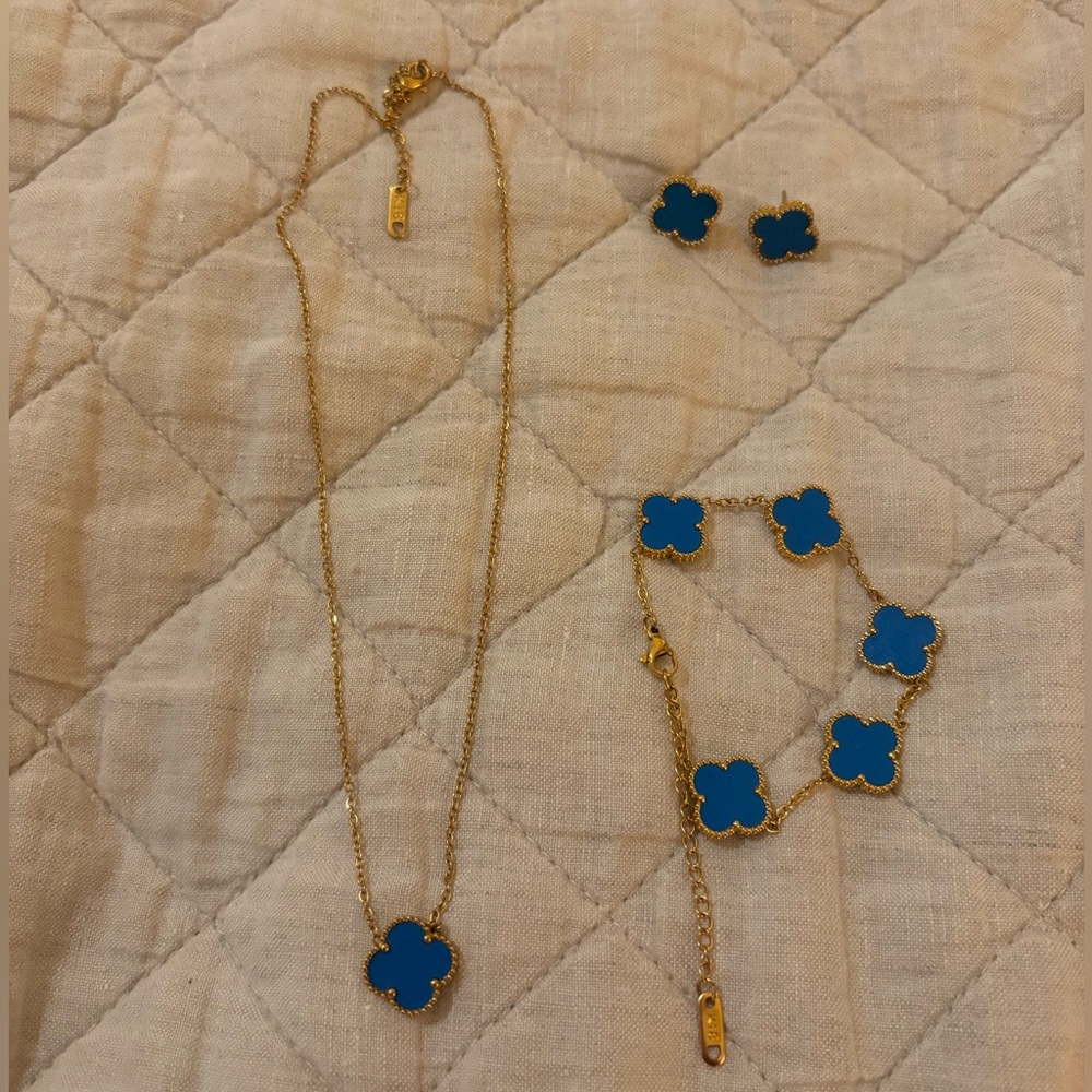 Blue Clover Set - image 1